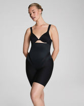 SPANXsupersculpt® Transform High-Waisted Mid-Thigh Short | Very Black