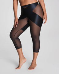 SPANXshape® Satin-X™ Capri | Very Black