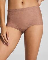 SPANXsupersmooth® Day to Date Night Lace Boyshort | Cinnamon
