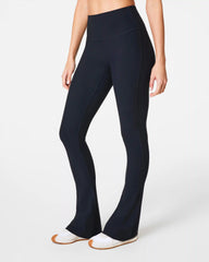SPANXsmooth® OnForm Micro Flare Pant | Very Black