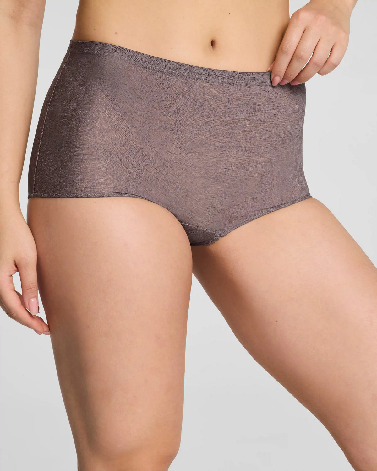 SPANXsupersmooth® Day to Date Night Lace Boyshort | Granite