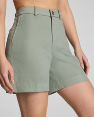 SPANXsupersmooth® Stretch Twill Short, 7" | Sage Brush